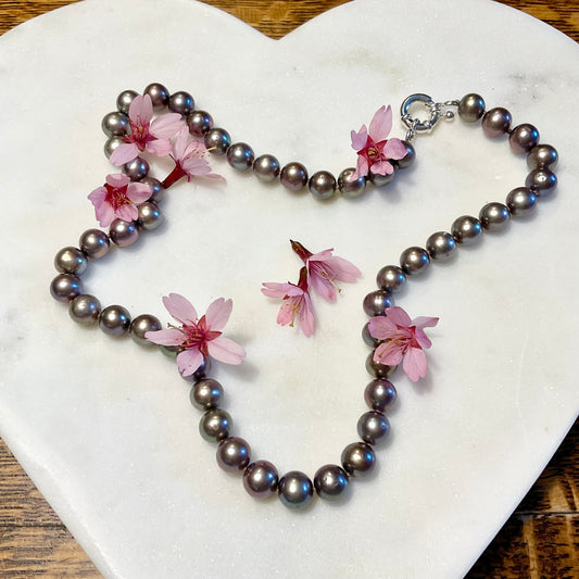 Hand-Knotted Gray Pearl Necklace